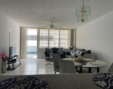 3725 S Ocean Dr - Photo Thumbnail 19