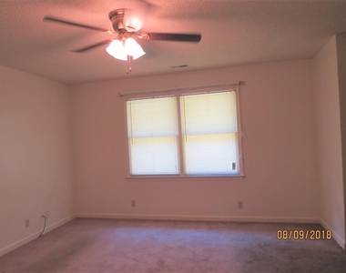 1145 Peppercorn Lane - Photo Thumbnail 13