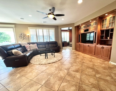 6431 W Sandpiper Way - Photo Thumbnail 27