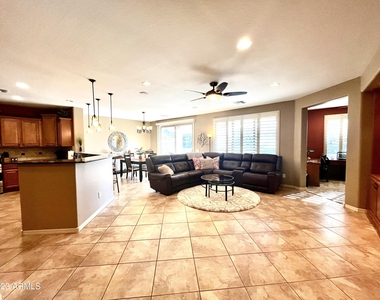 6431 W Sandpiper Way - Photo Thumbnail 28