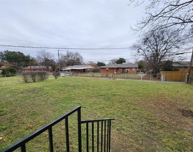 8208 Towns Street - Photo Thumbnail 8