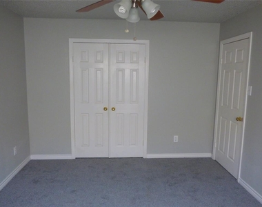 3304 Windchase Drive - Photo Thumbnail 11