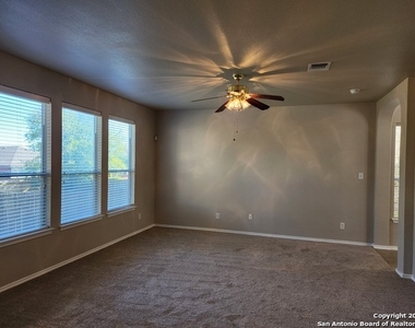 12111 Lantana Cove - Photo Thumbnail 13