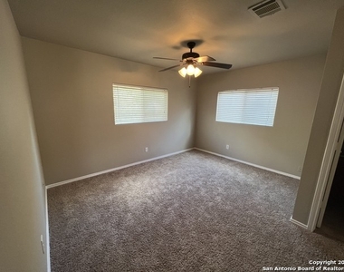 3919 Privet Pl - Photo Thumbnail 10