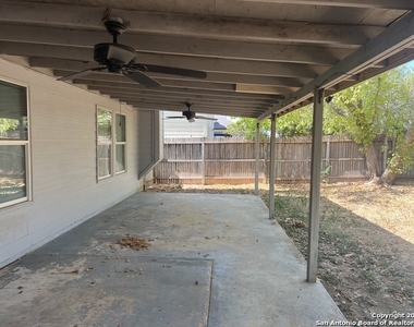 3919 Privet Pl - Photo Thumbnail 17