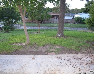 7401 Sage Oak St - Photo Thumbnail 10