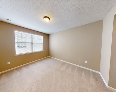 1128 Tapestry Drive - Photo Thumbnail 17