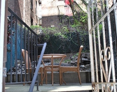 165 East 89th Street - Photo Thumbnail 13