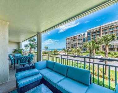 1430 Gulf Boulevard - Photo Thumbnail 8