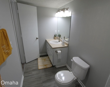 6320-6410 South 72nd Street - Photo Thumbnail 7