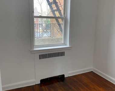 455 W State St - Photo Thumbnail 17