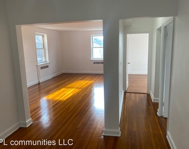 455 W State St - Photo Thumbnail 15