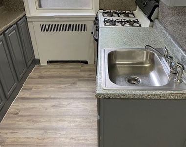 455 W State St - Photo Thumbnail 5