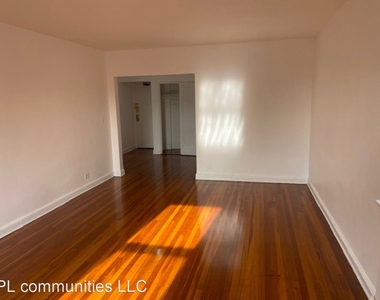 455 W State St - Photo Thumbnail 7