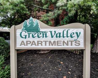 525 Green Valley Dr - Photo Thumbnail 1