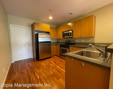 7529 North Leavitt Ave. Unit 4-3 - Photo Thumbnail 2