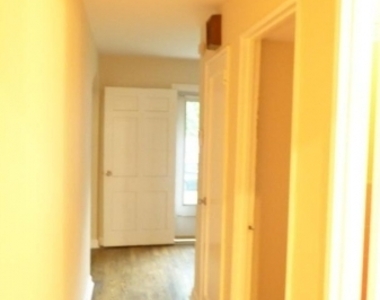 26 Edison St - Photo Thumbnail 13