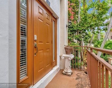 1703 Coastal Bay Blvd - Photo Thumbnail 4