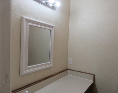 1417 Rockbrook Street - Photo Thumbnail 7