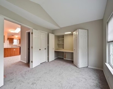 2919 Rutland Circle - Photo Thumbnail 6