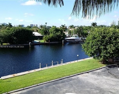 440 Paradise Isle Blvd - Photo Thumbnail 8