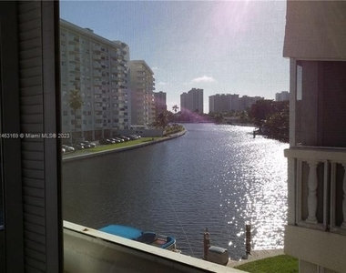 440 Paradise Isle Blvd - Photo Thumbnail 9