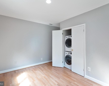 208 Skyhill Rd - Photo Thumbnail 18