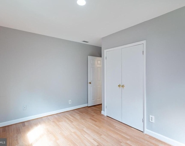 208 Skyhill Rd - Photo Thumbnail 17