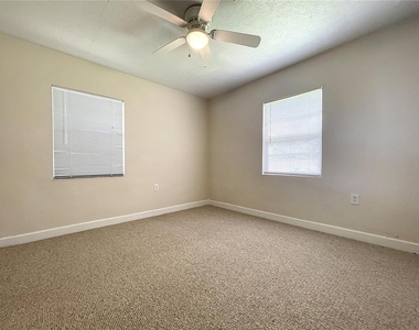 3907 W Mullen Avenue - Photo Thumbnail 12