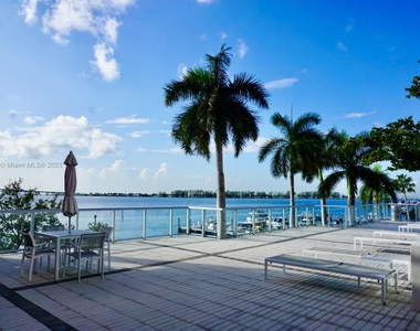 1541 Brickell Ave - Photo Thumbnail 3