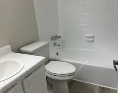 603 North Dort Street - Photo Thumbnail 7