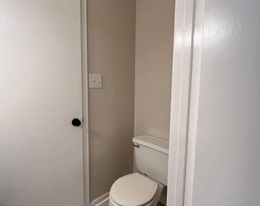 8500 Olde Colony Trail Apt 24 - Photo Thumbnail 9