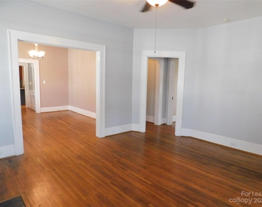 1504 Parkwood Avenue - Photo Thumbnail 3