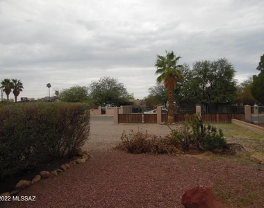 313 W Palmdale Street - Photo Thumbnail 1