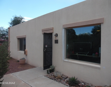 313 W Palmdale Street - Photo Thumbnail 10