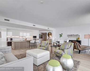 525 N Ft Lauderdale Beach Blvd - Photo Thumbnail 8