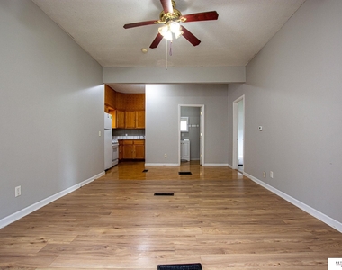 2573 Poppleton Avenue - Photo Thumbnail 1