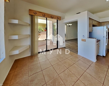 1606 W Calle Del Ducado - Photo Thumbnail 8