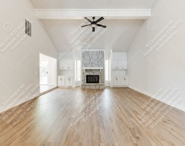 8828 Parkridge Dr - Photo Thumbnail 4