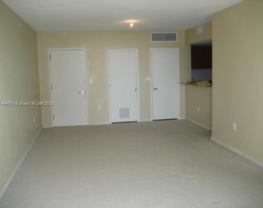 9066 Sw 73 Ct - Photo Thumbnail 5