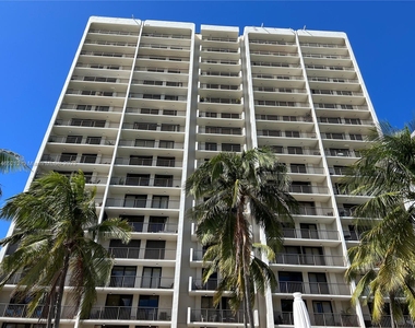 2625 Collins Ave - Photo Thumbnail 51