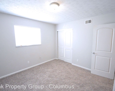 1332 Courtland Avenue - Photo Thumbnail 8