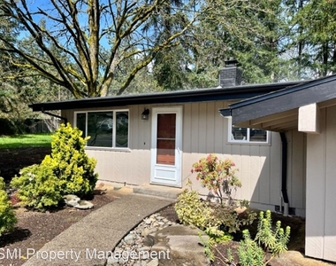 735 Madrona Ave S - Photo Thumbnail 10