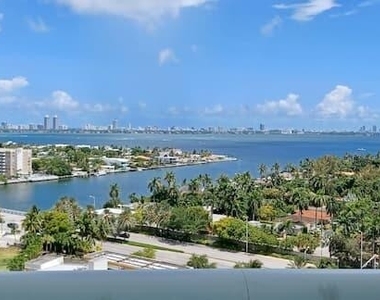 7900 Harbor Island Drive - Photo Thumbnail 32