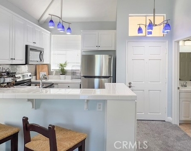 20191 Cape Coral Lane - Photo Thumbnail 4