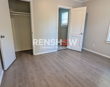 1476 Galveston St - Photo Thumbnail 12