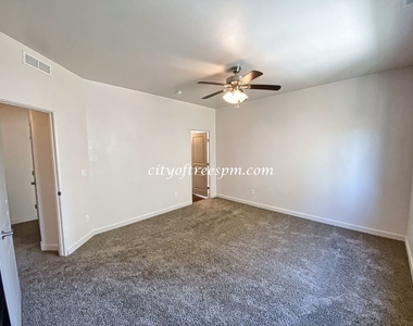 2811 N Cajun Ln - Photo Thumbnail 17