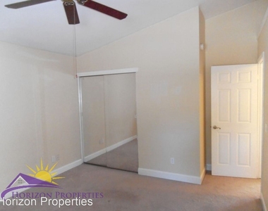 8053 Aztec Way - Photo Thumbnail 11