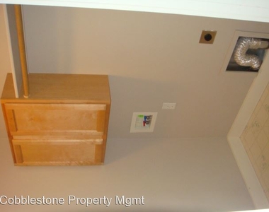 2137 N Eagle Creek Ln - Photo Thumbnail 8