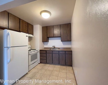 102-156 Brown Street - Photo Thumbnail 9